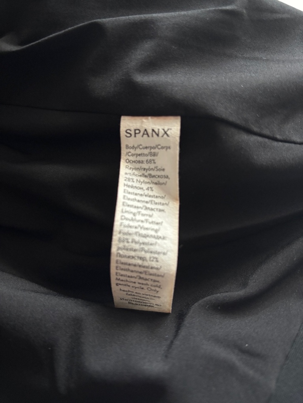 Spanx Sleeveless Vest - Picture 13 of 13